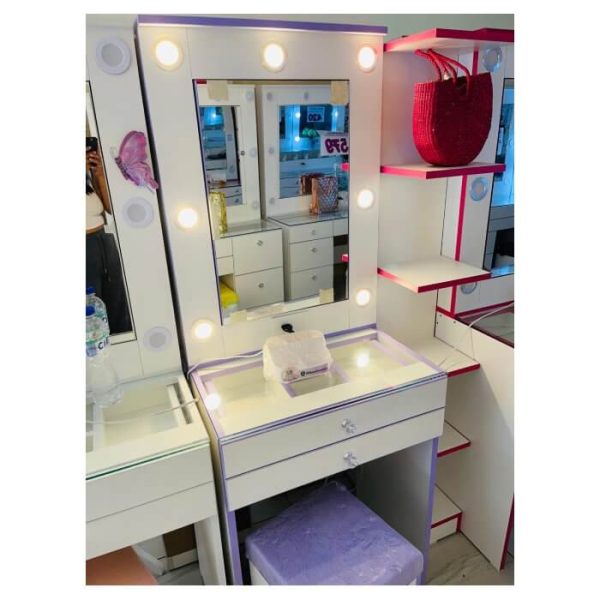 Tocador Reyna Focos Led 1.65 x 0.60 m Lila